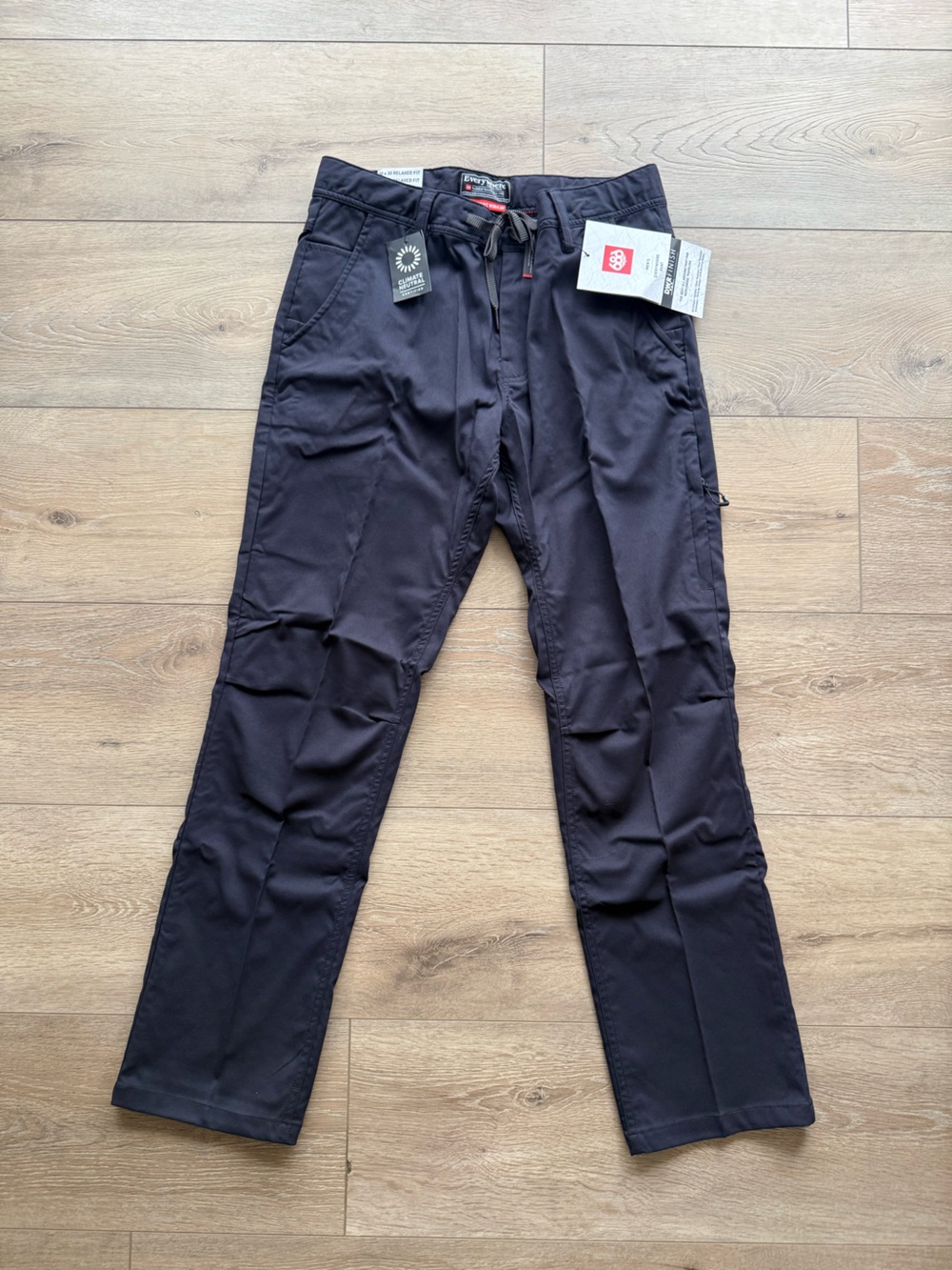 NWT 686 Men’s Wear Everywhere Pant